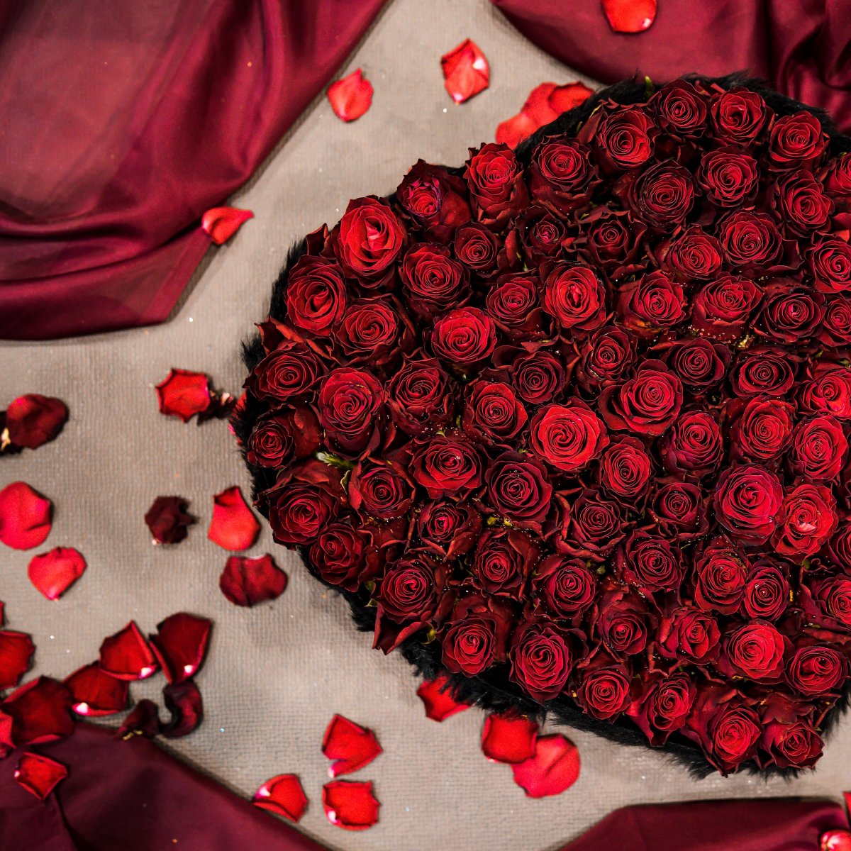 Сердце из роз