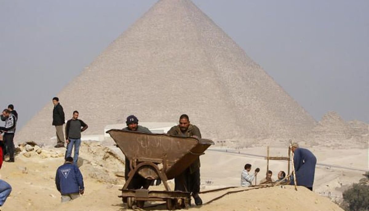 Фундамент пирамиды Хеопса