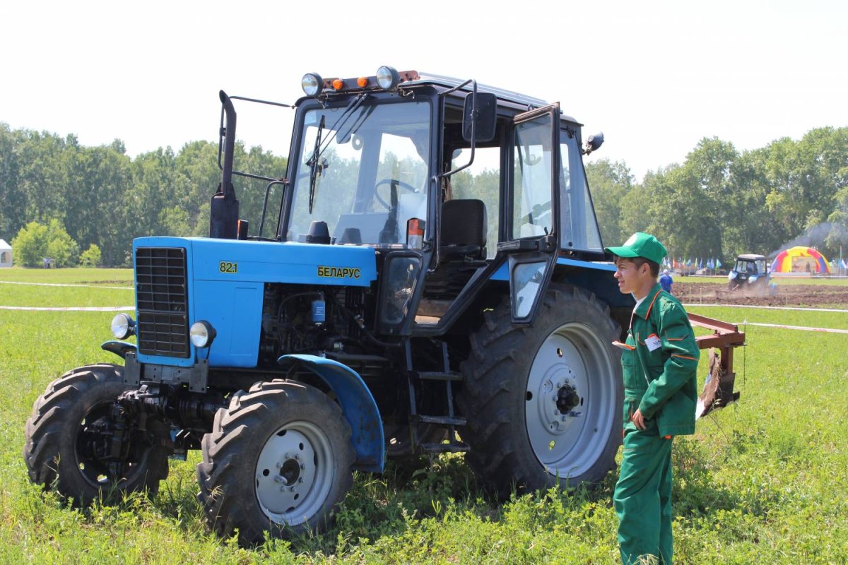 Профессия тракторист