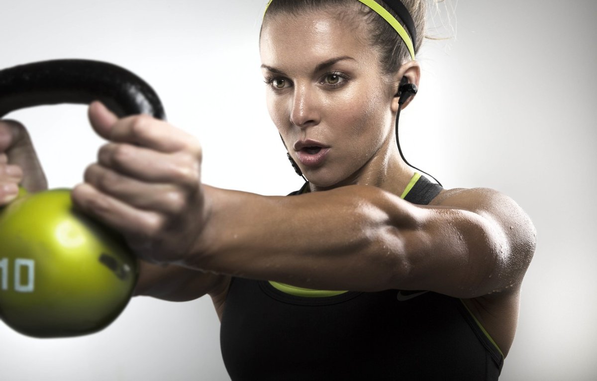 Фитнес в наушниках