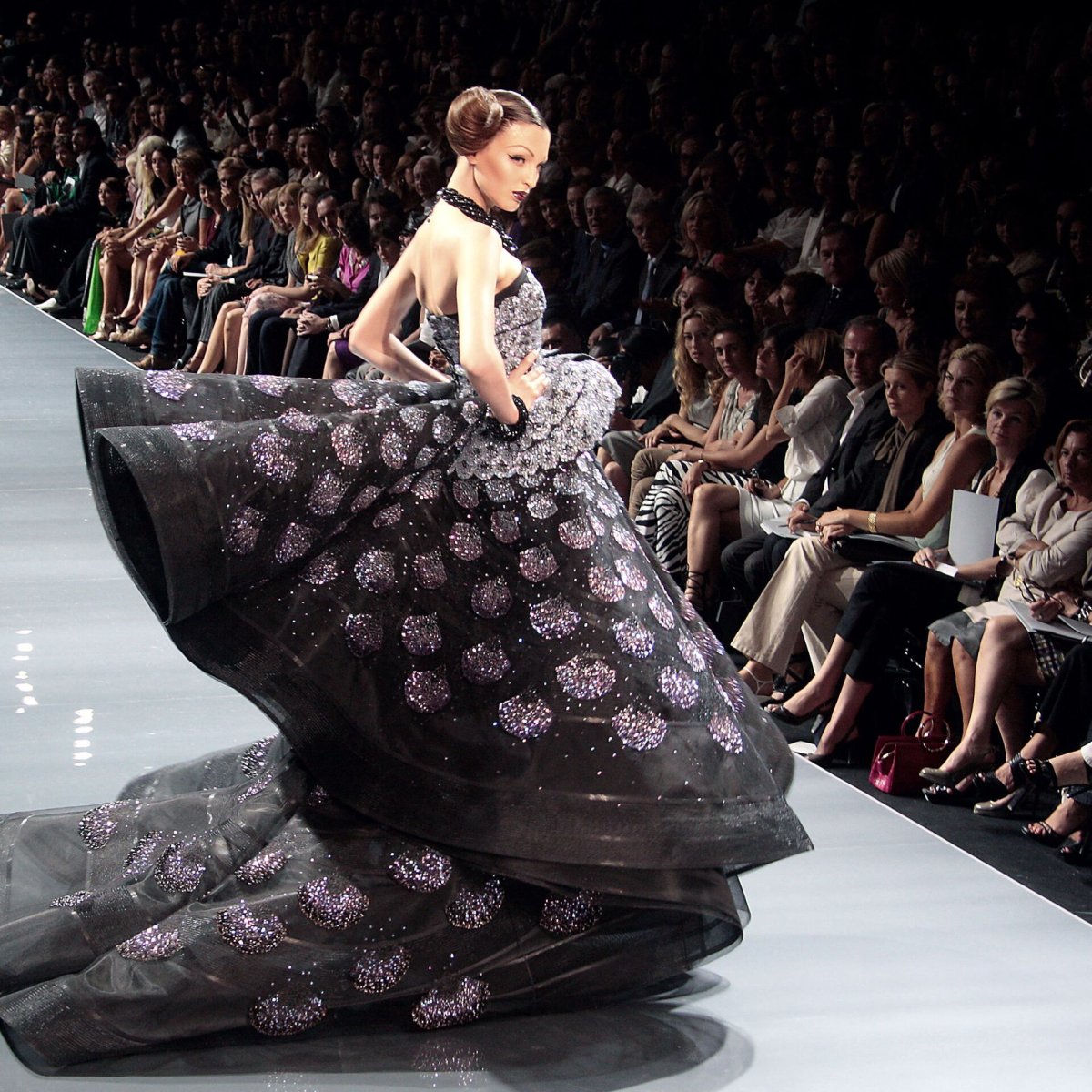 Модельер Джон Гальяно 2020