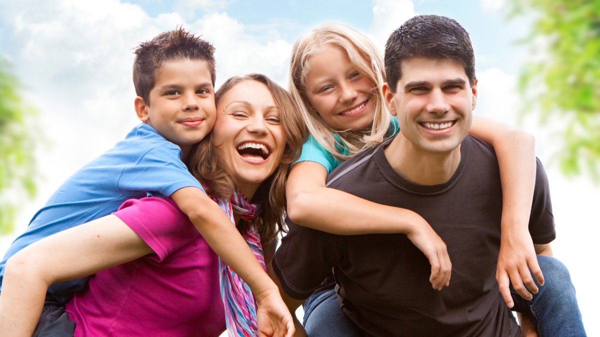 Счастливые дети подростки