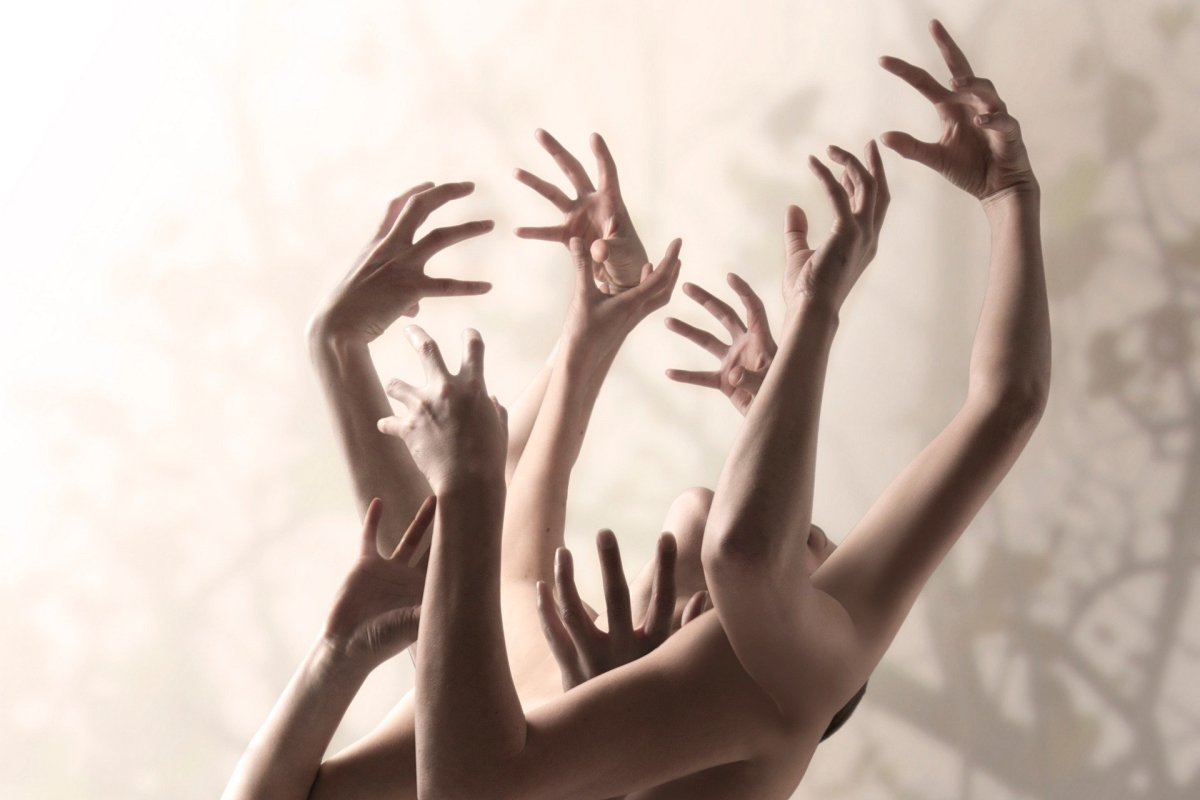 Множество рук