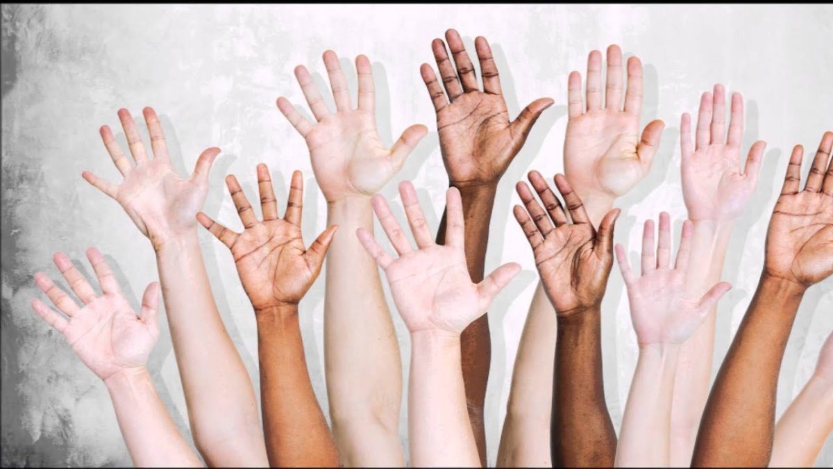 Рука хватает