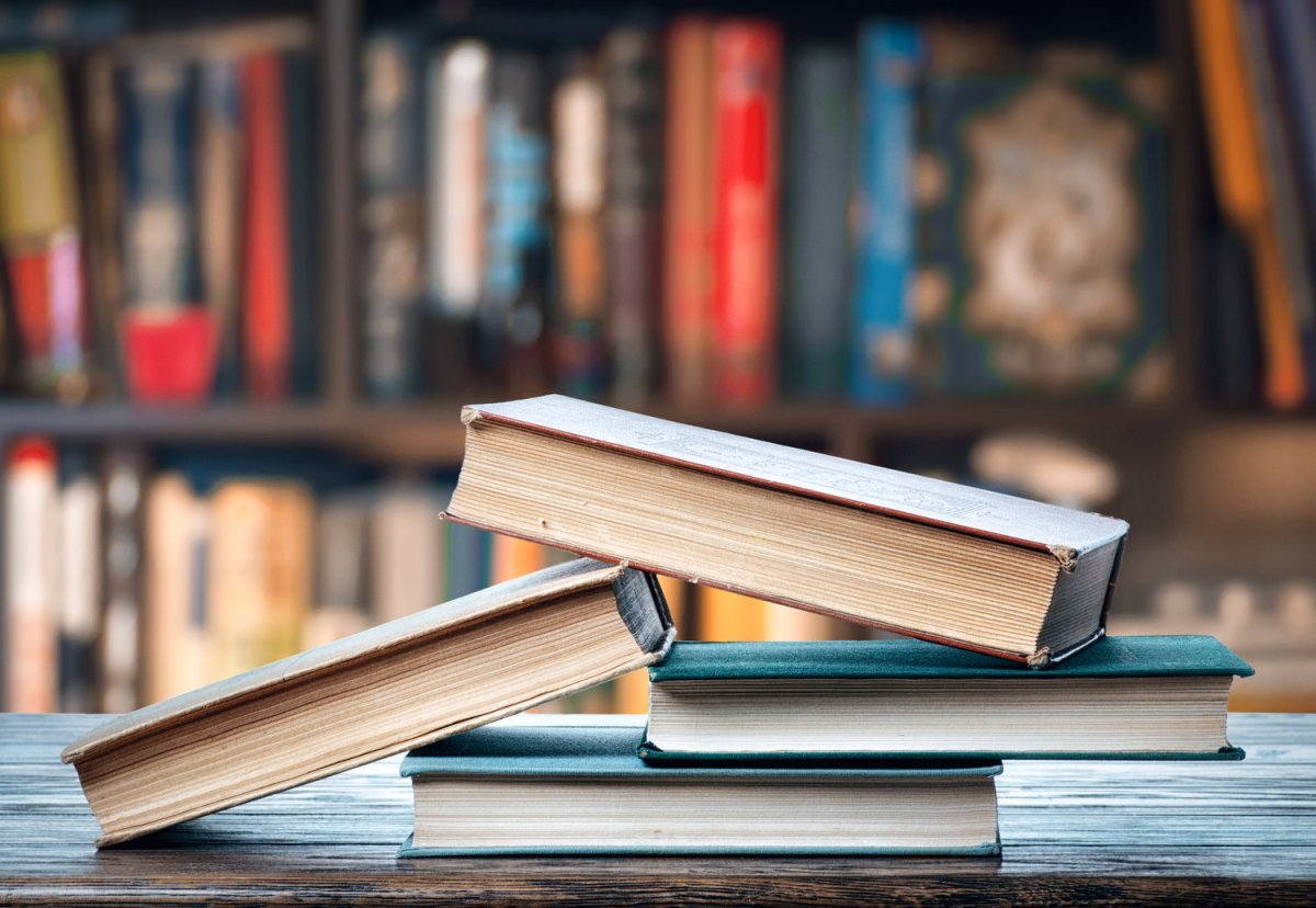 Стол «книга»