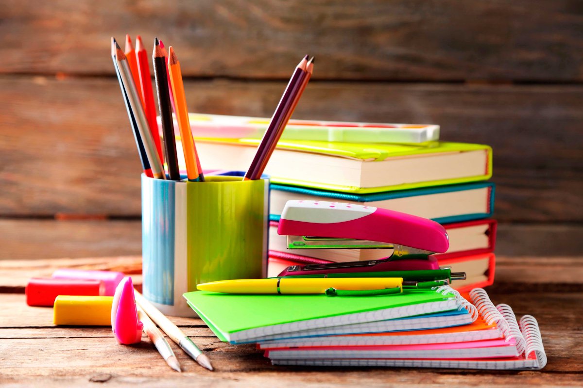 Канцелярские принадлежности