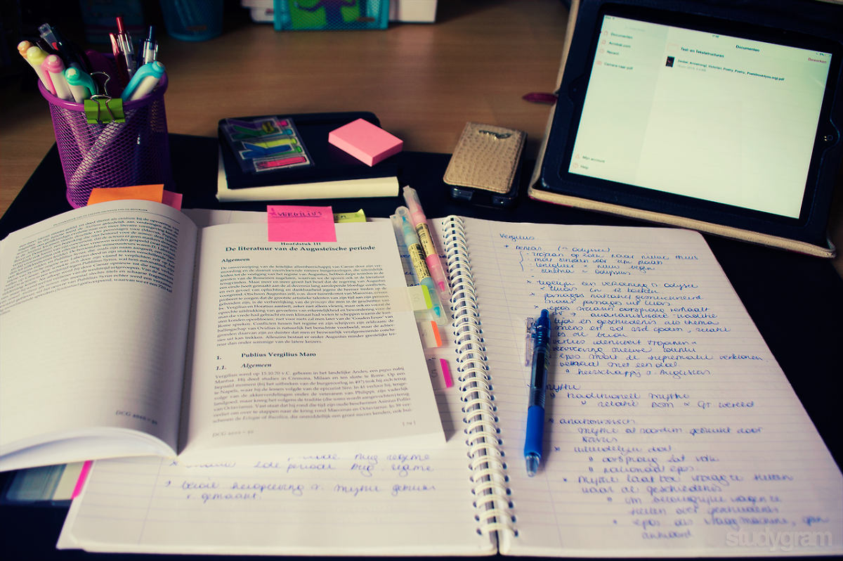 Яблоко книга