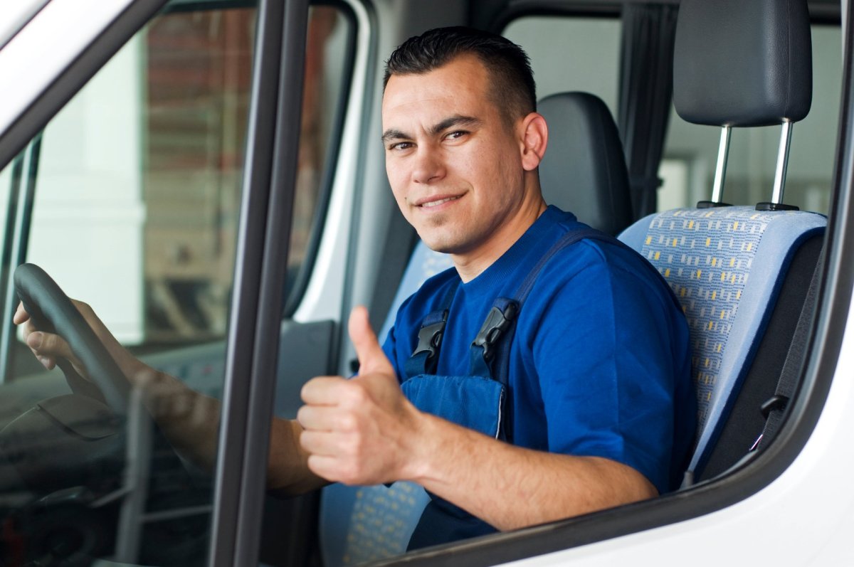 Водитель газели