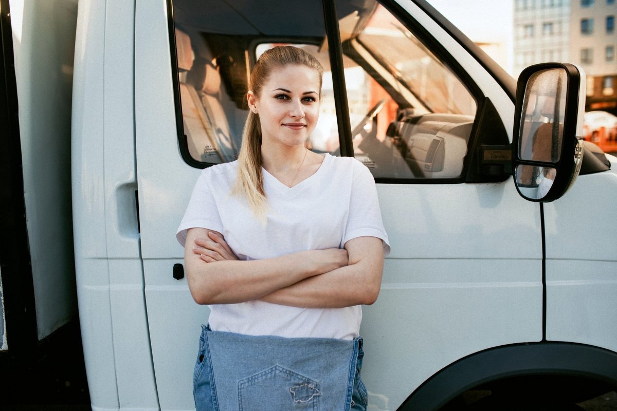 Шофер экспедитор