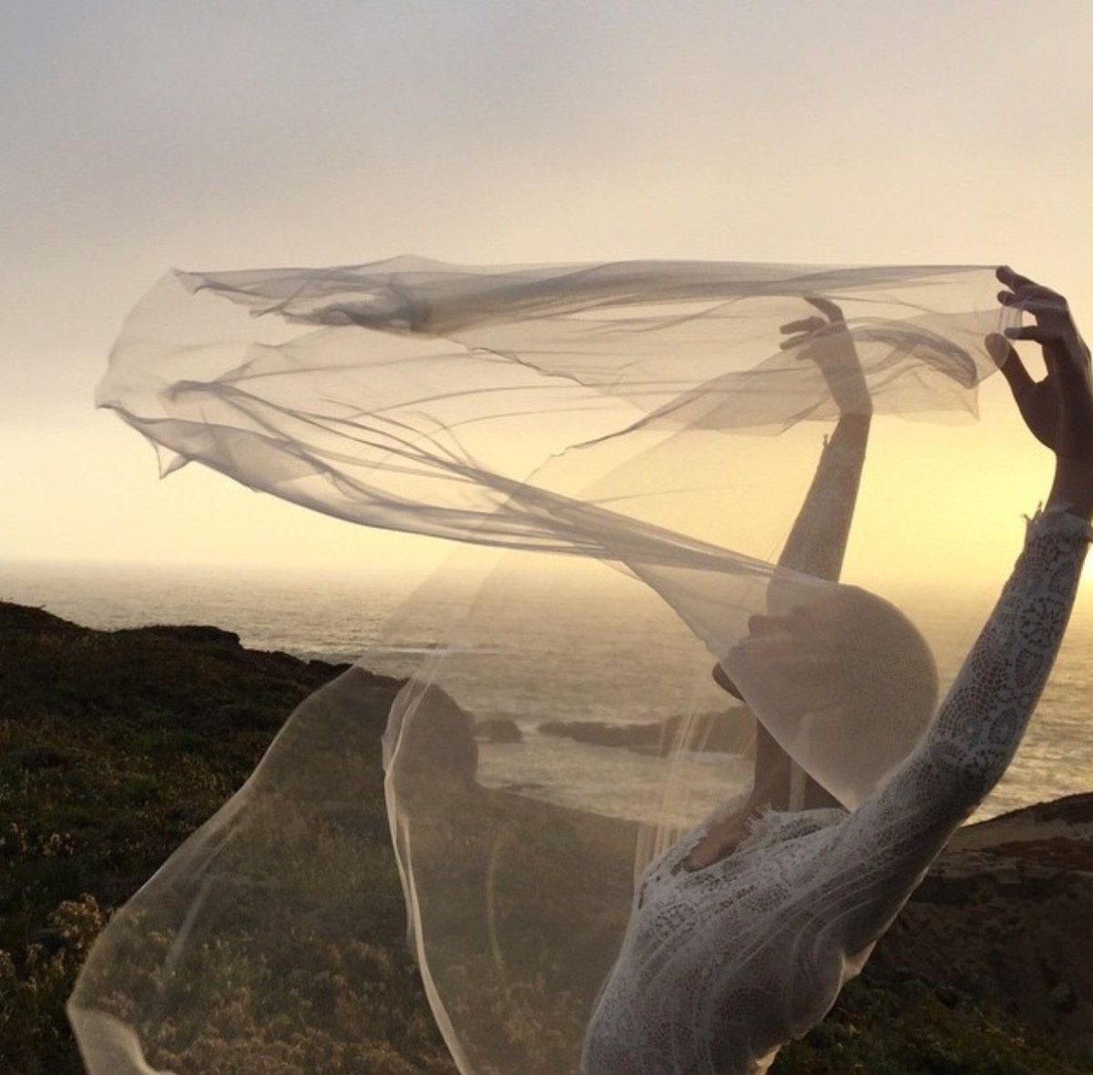 Картины акрилом мистика