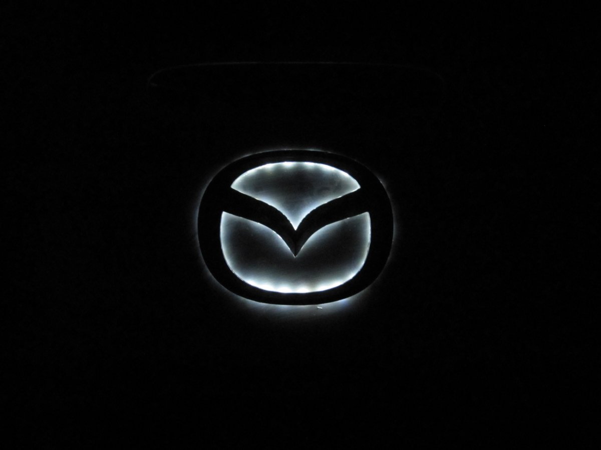 Обои Мазда