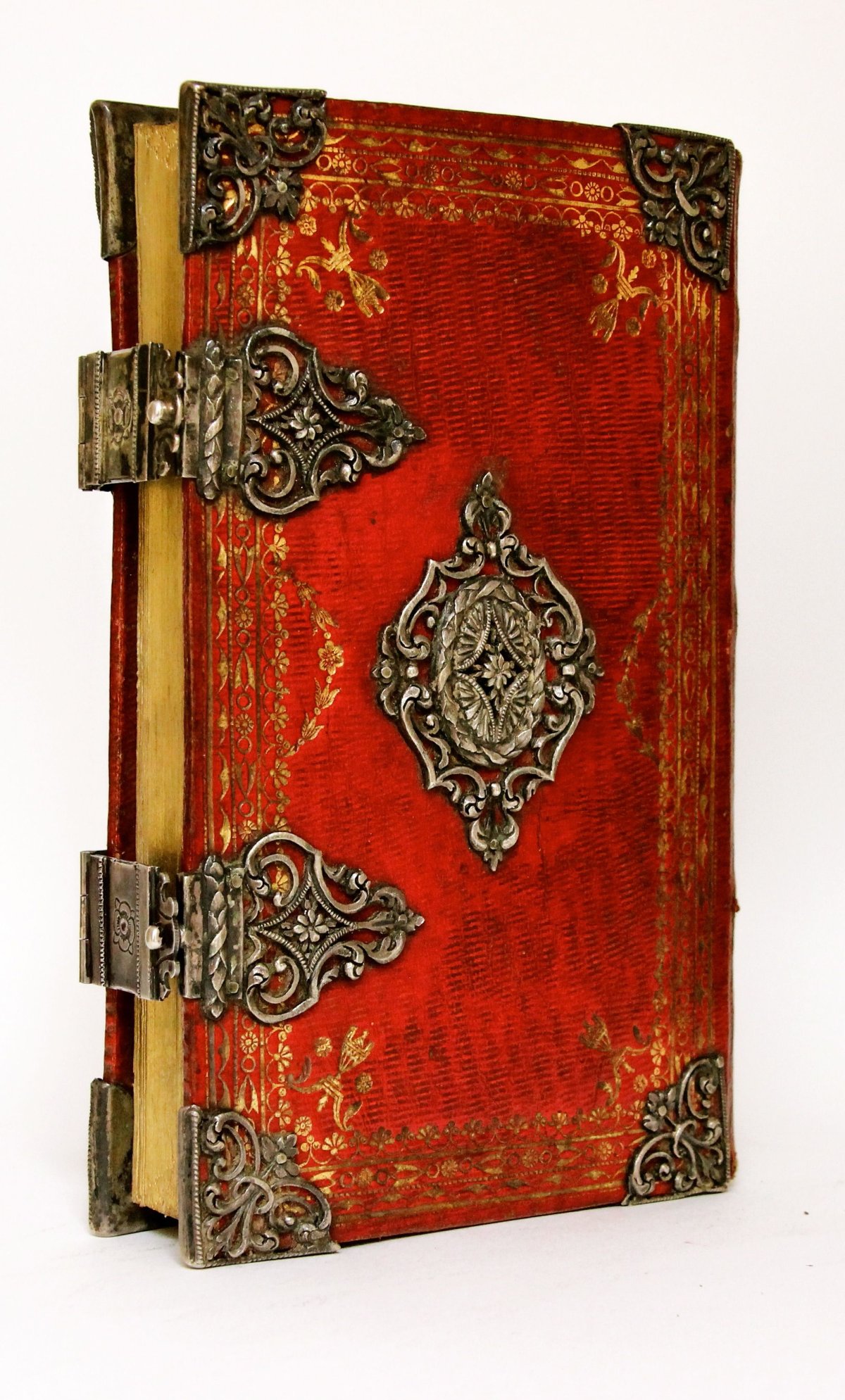 Переплет старинной книги