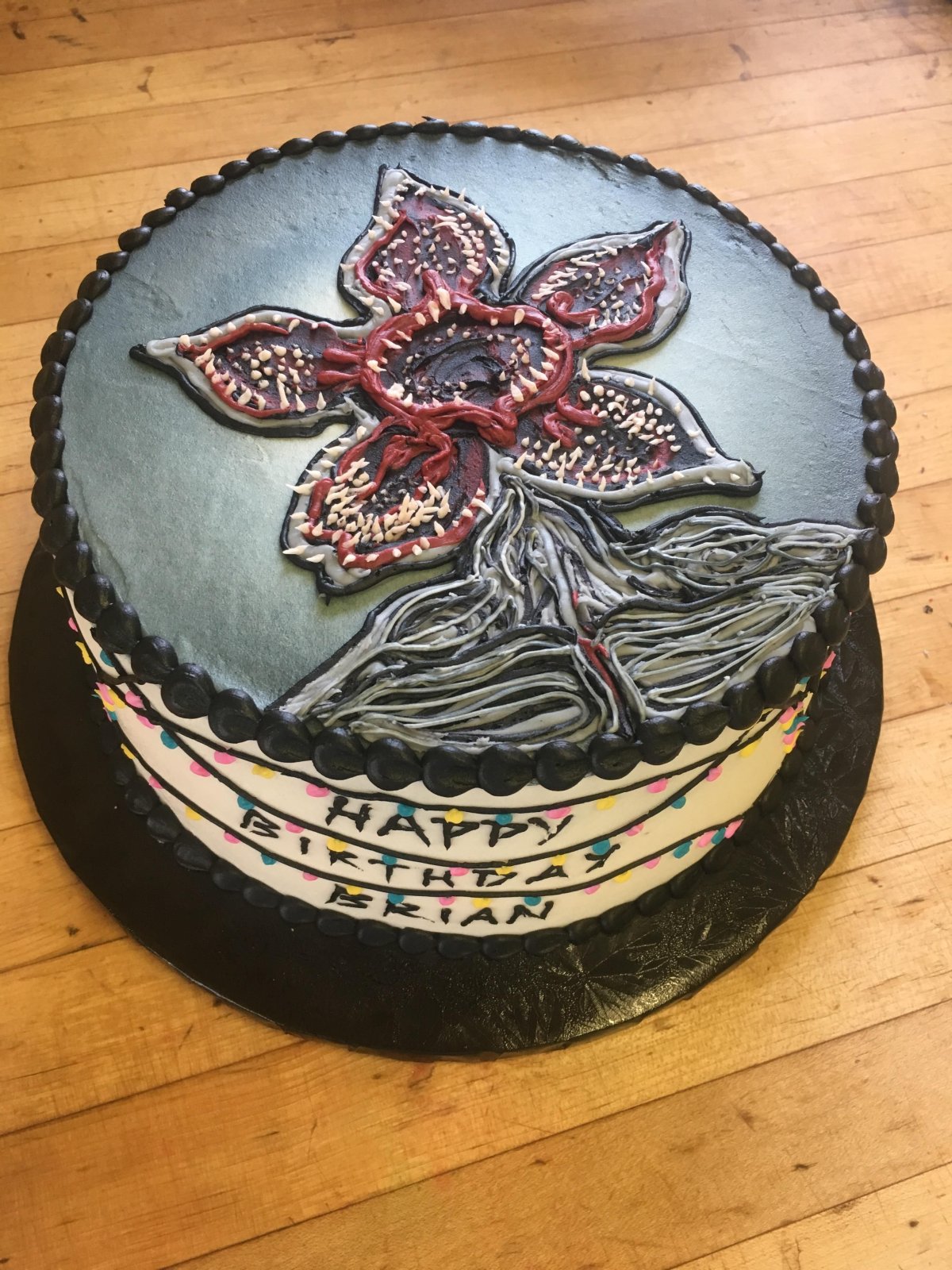 Торт очень странные дела