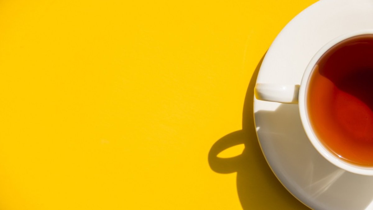 Фон с кружками чая