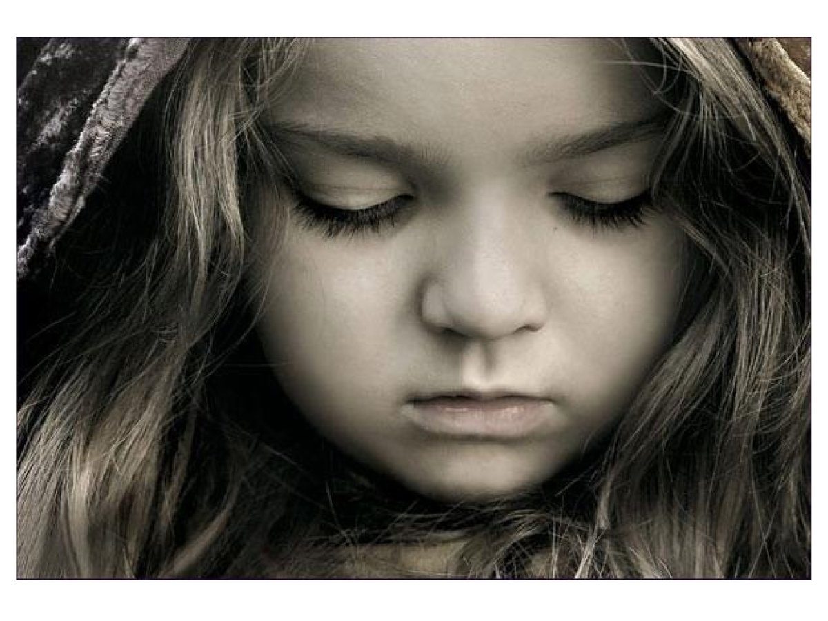 Серьезная девочка