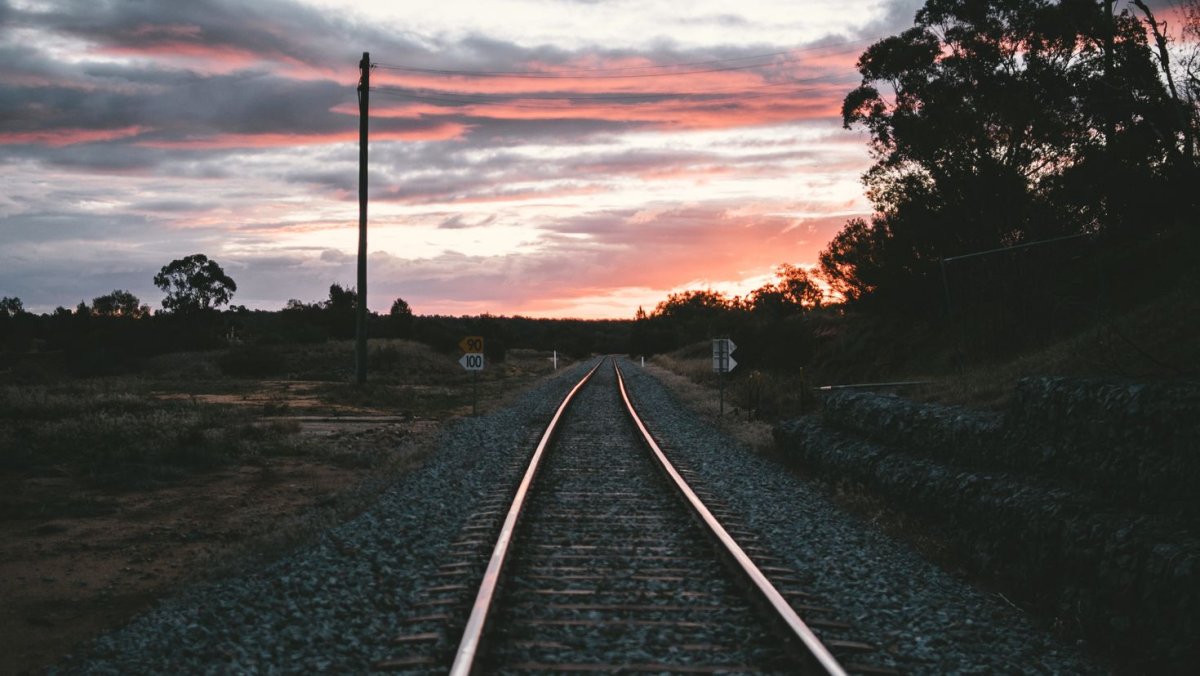 Железная дорога вдаль