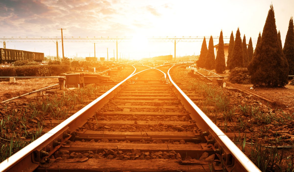 Рельсы солнце
