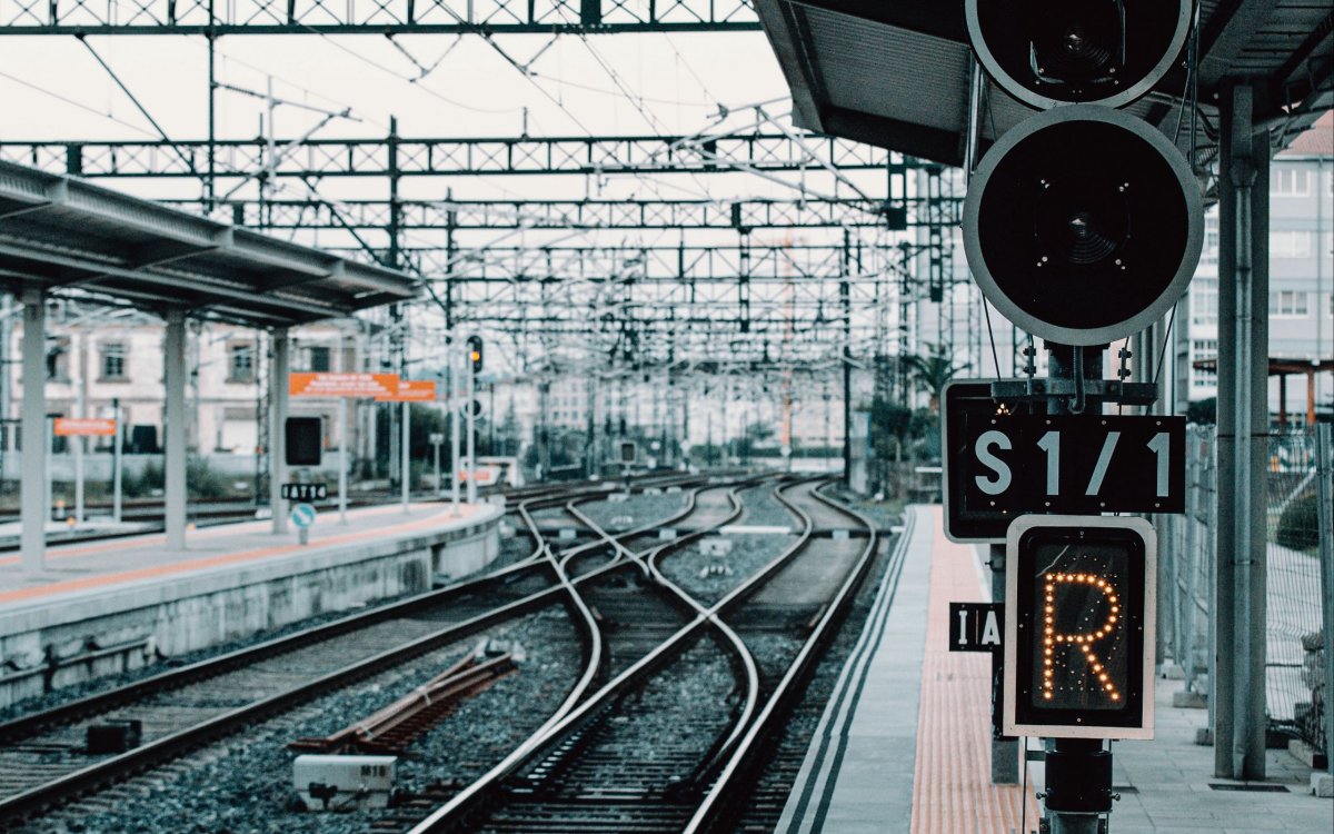 Вокзал рельсы