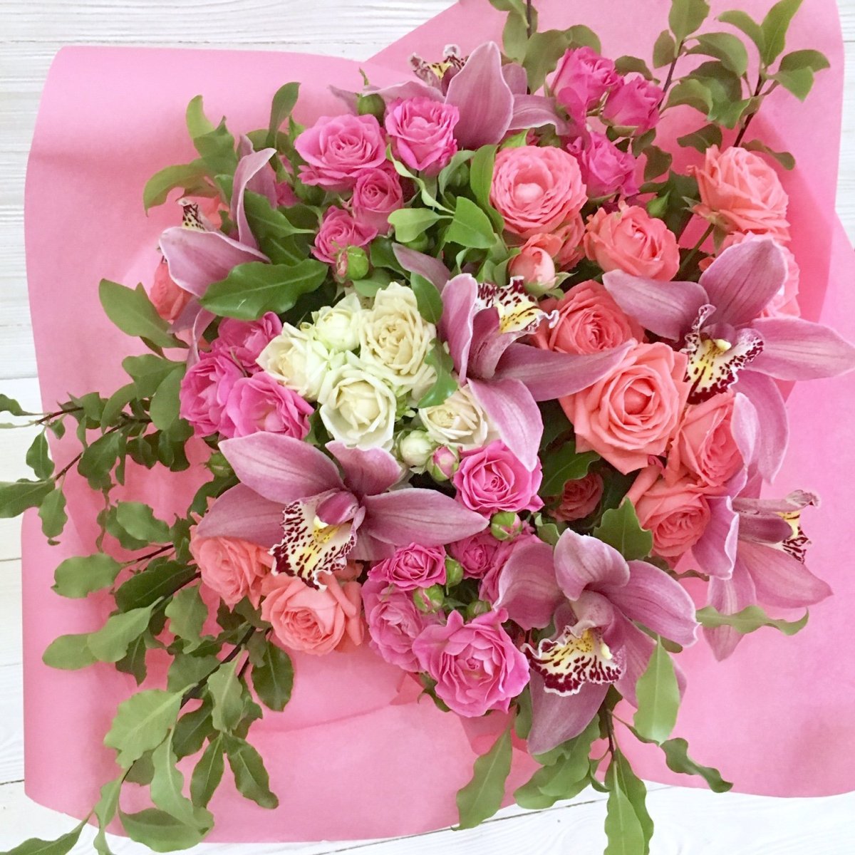 Нутан Орхидея букет