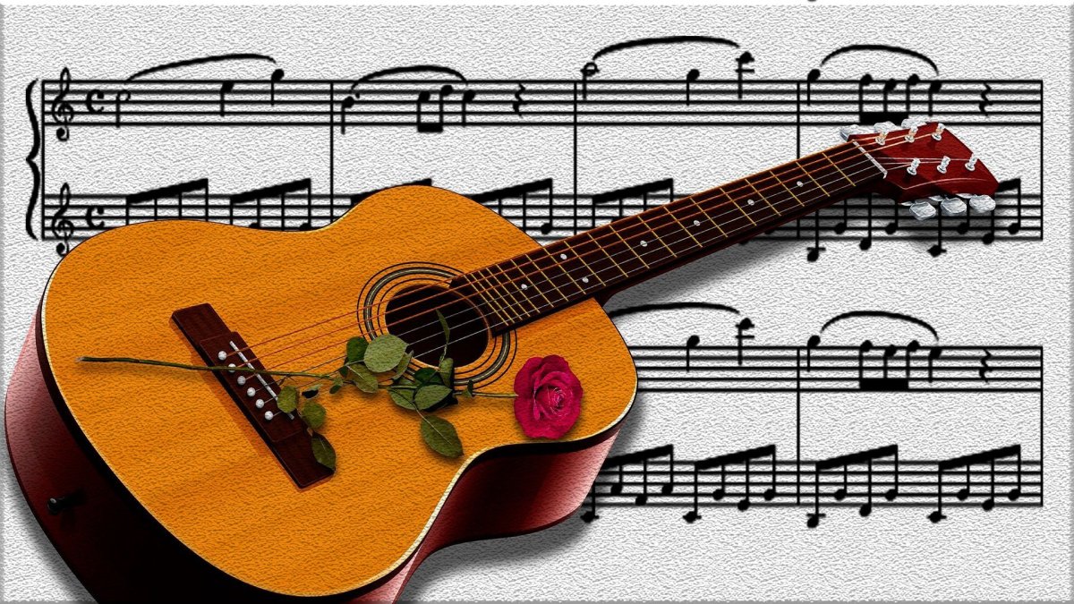 Домик с гитарой для показа детям