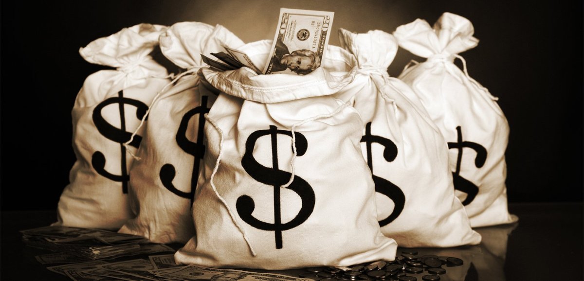 Мешок денег на черном фоне