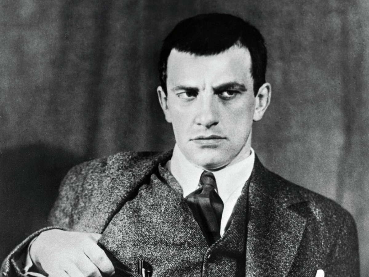 Владимир Владимирович Маяковский (1893—1930)