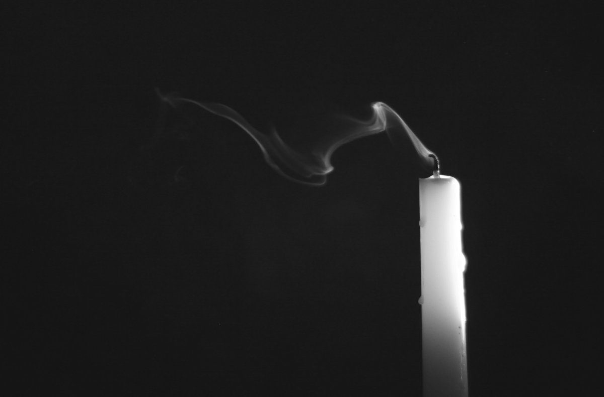 Потухшая свеча