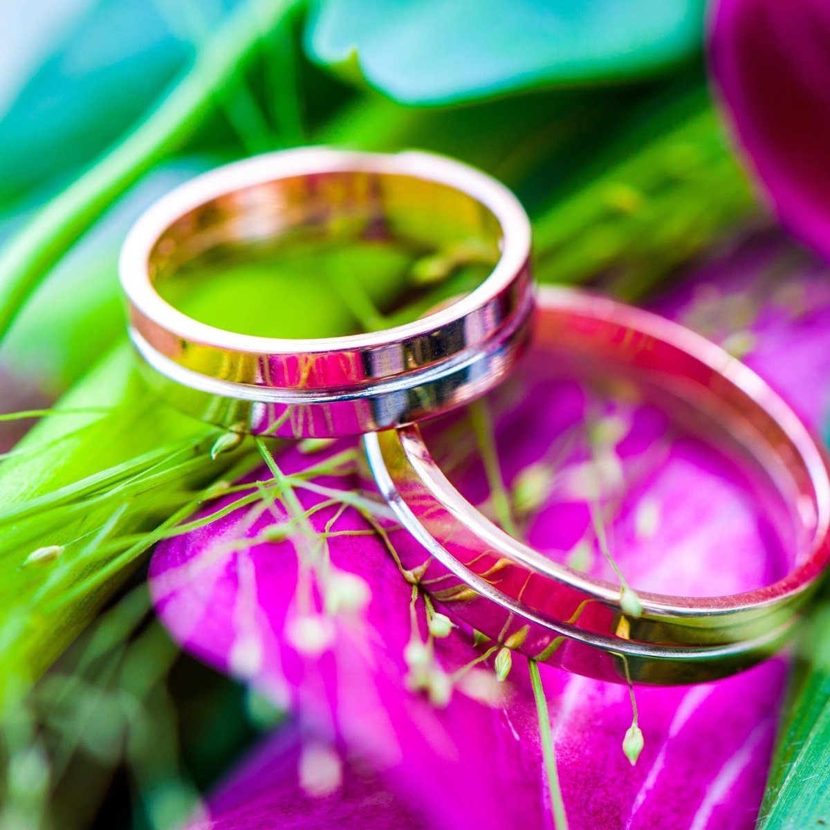 Свадебная рамка с лебедями