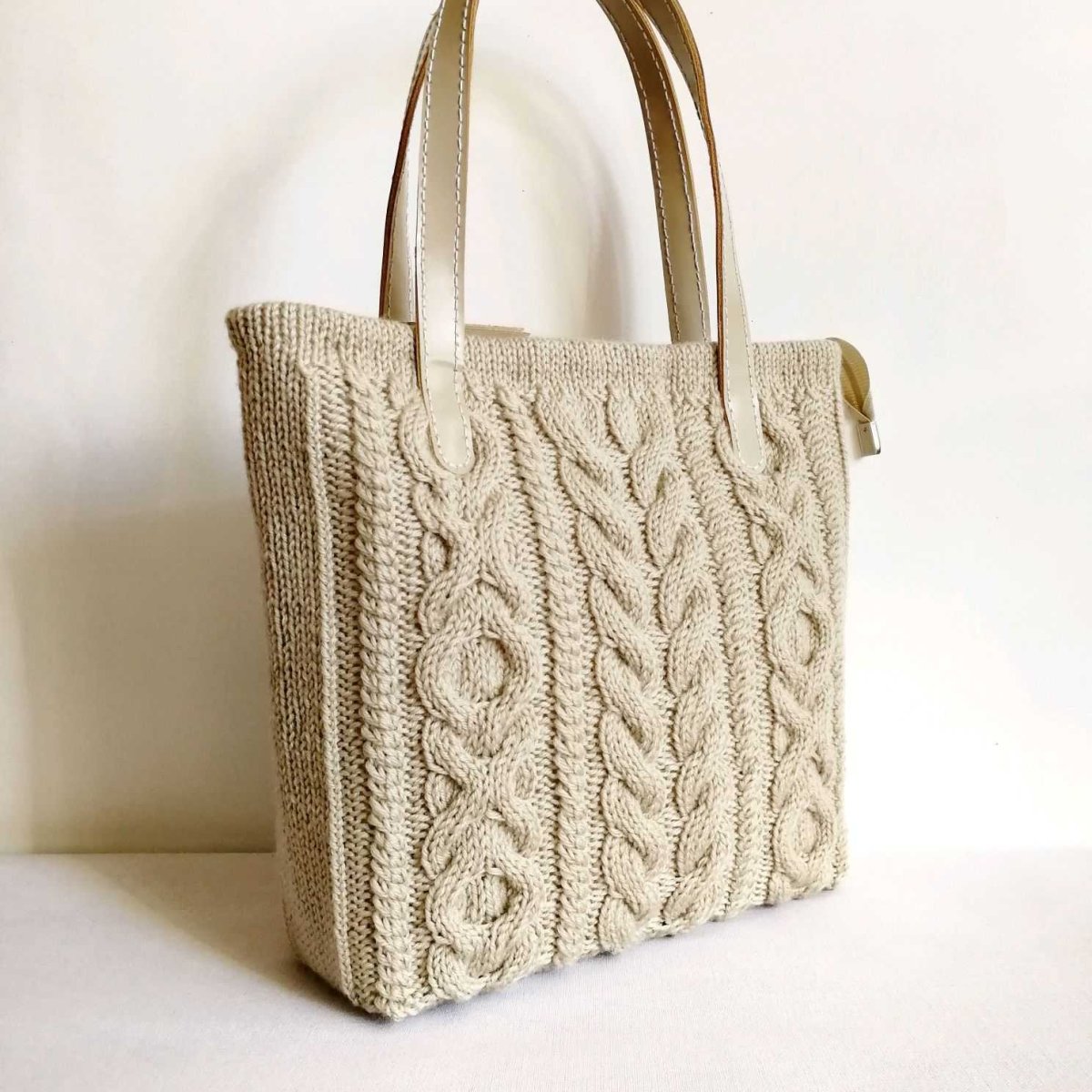 Вязаные сумки спицами