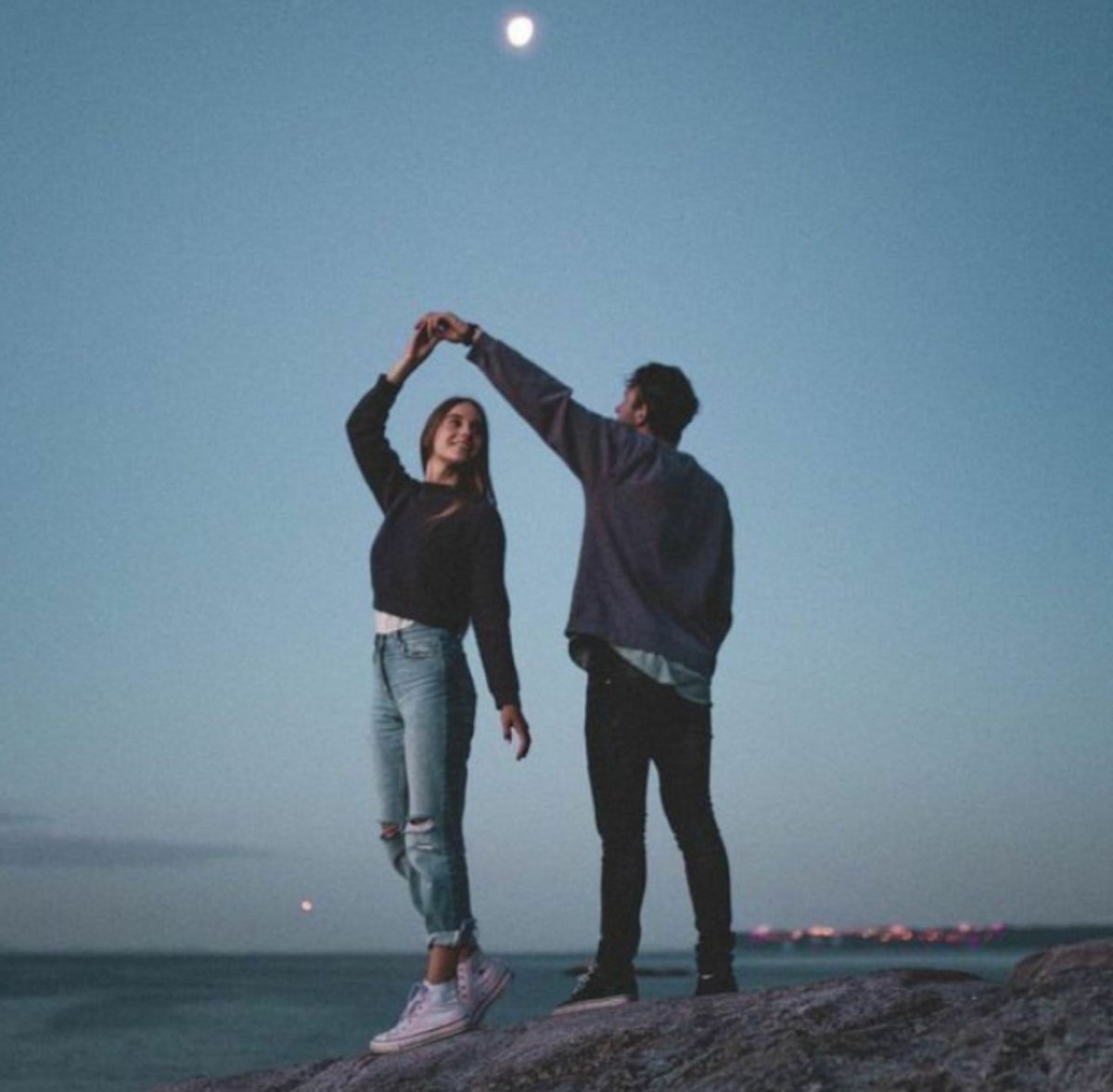 Фотоаппарат с фотокарточками