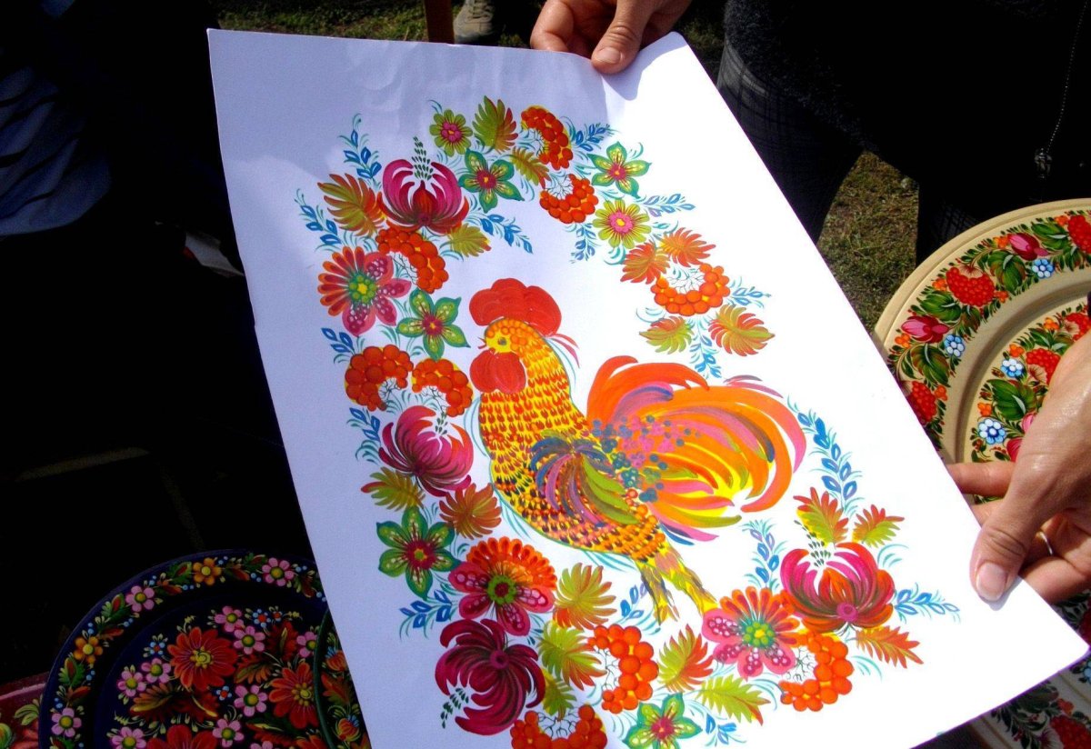 Петриковская роспись Статива