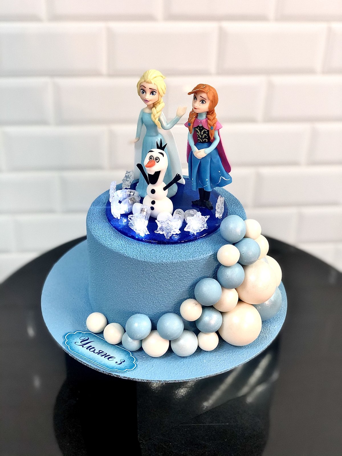 Торт лицо Эльзы из холодного сердца
