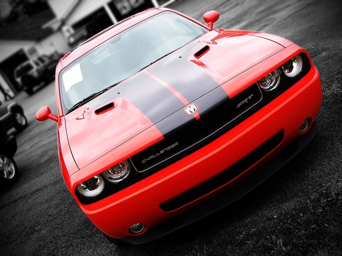 Dodge Challenger srt8 Red