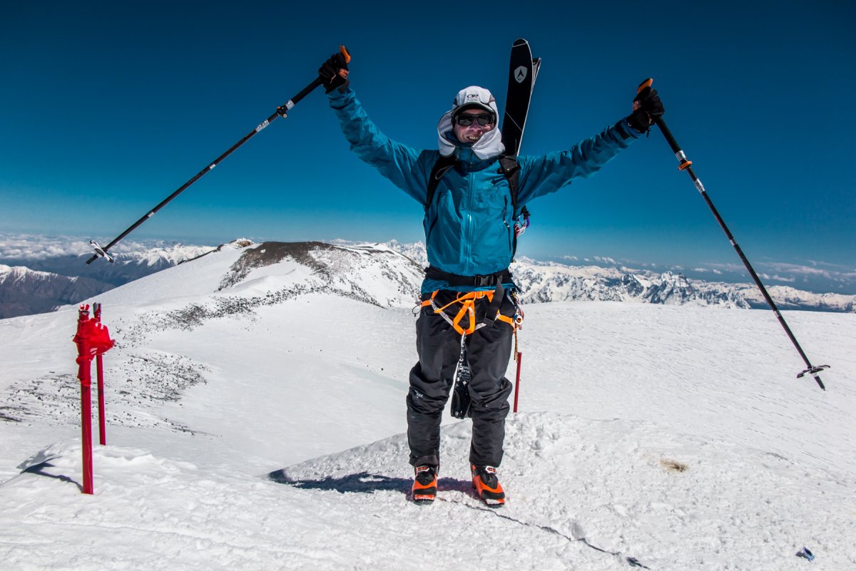 Лыжники на Эльбрусе