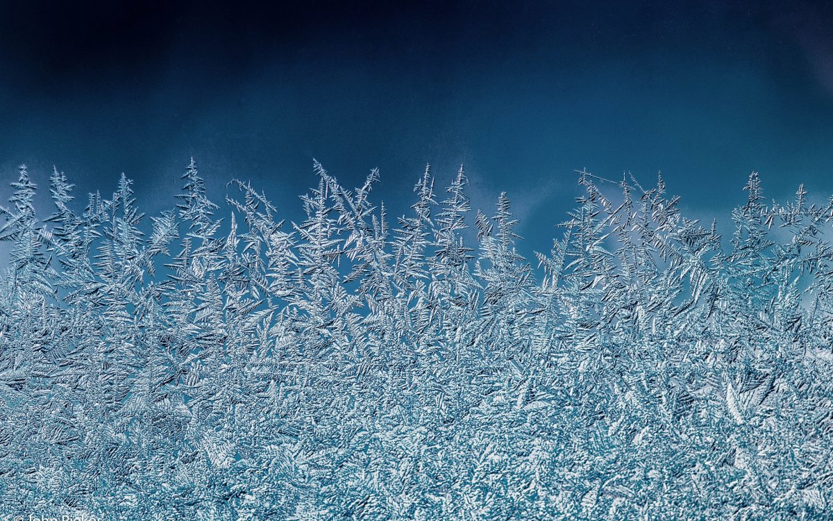 Эндрю Вайт морозный иней