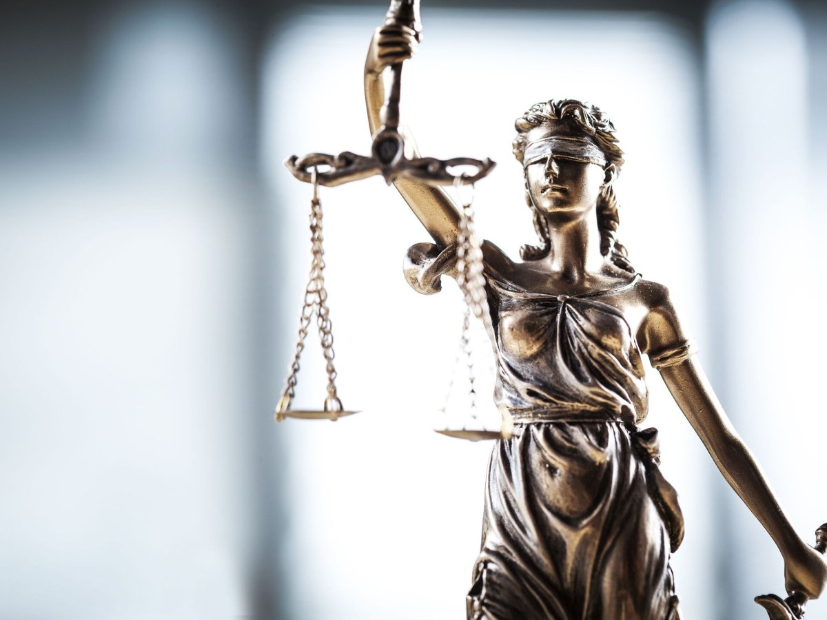 Статуя Богини правосудия Фемиды