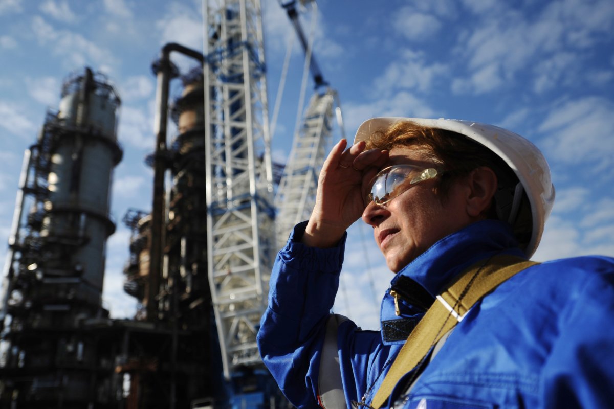 Нефтяник Газпром