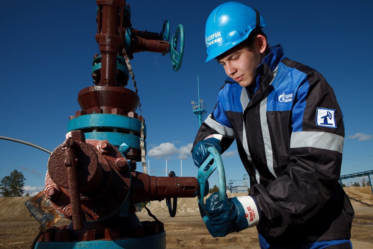 Работник буровой