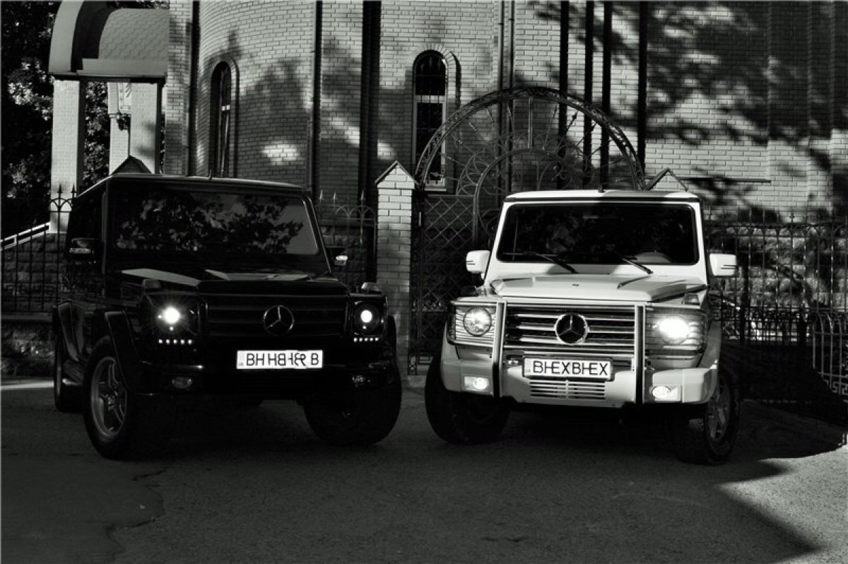 Гелик черно белый