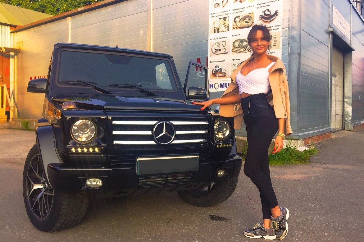 Девушка на ГЕЛИКЕ