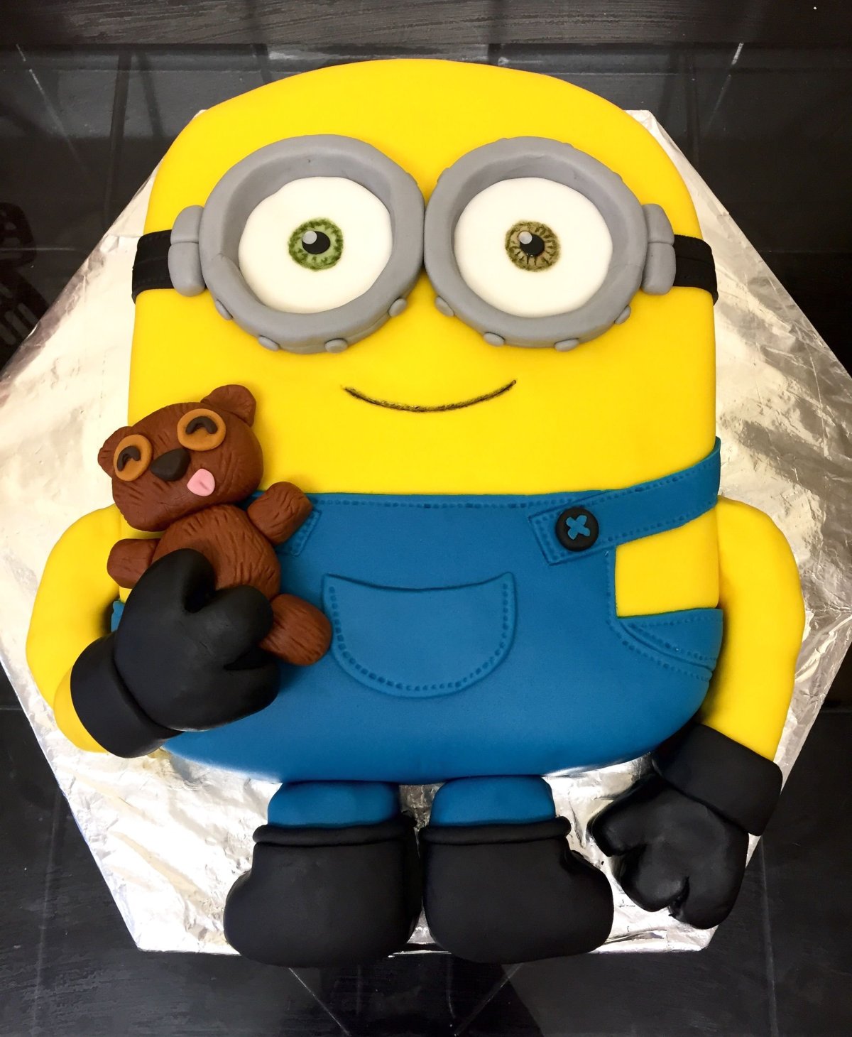 Миньоны в круге