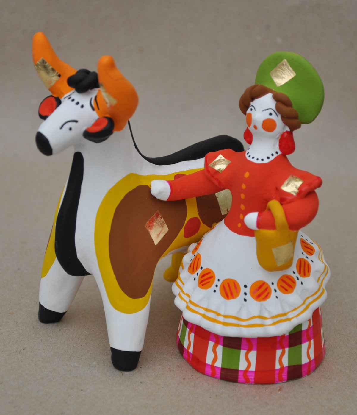 Дымковская игрушка лошадка