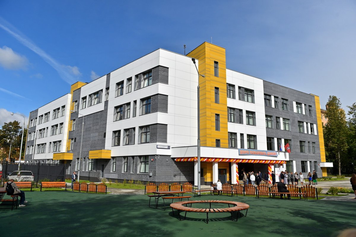 Здание школы