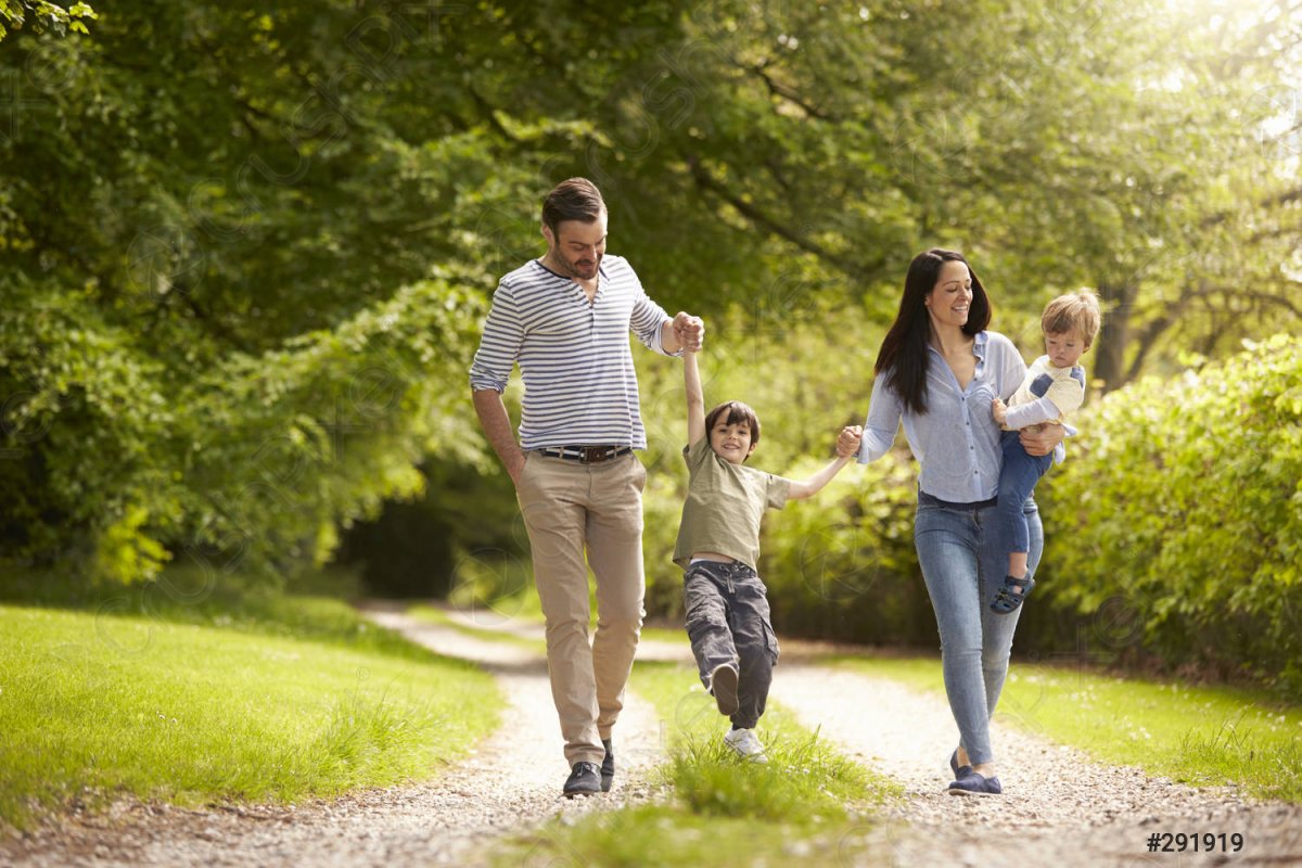 Семья прогулка Сток