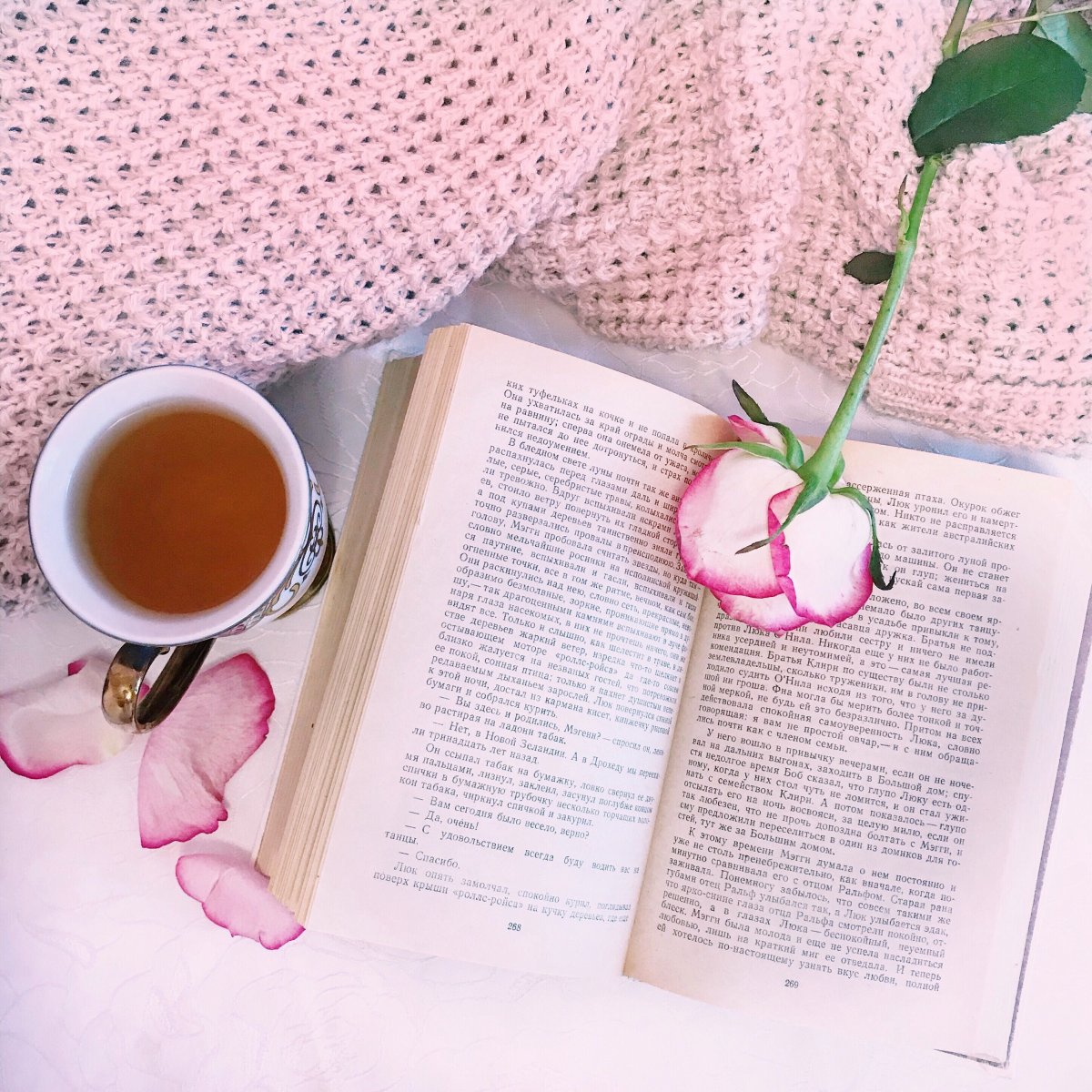 Книжные раскладки с цветами