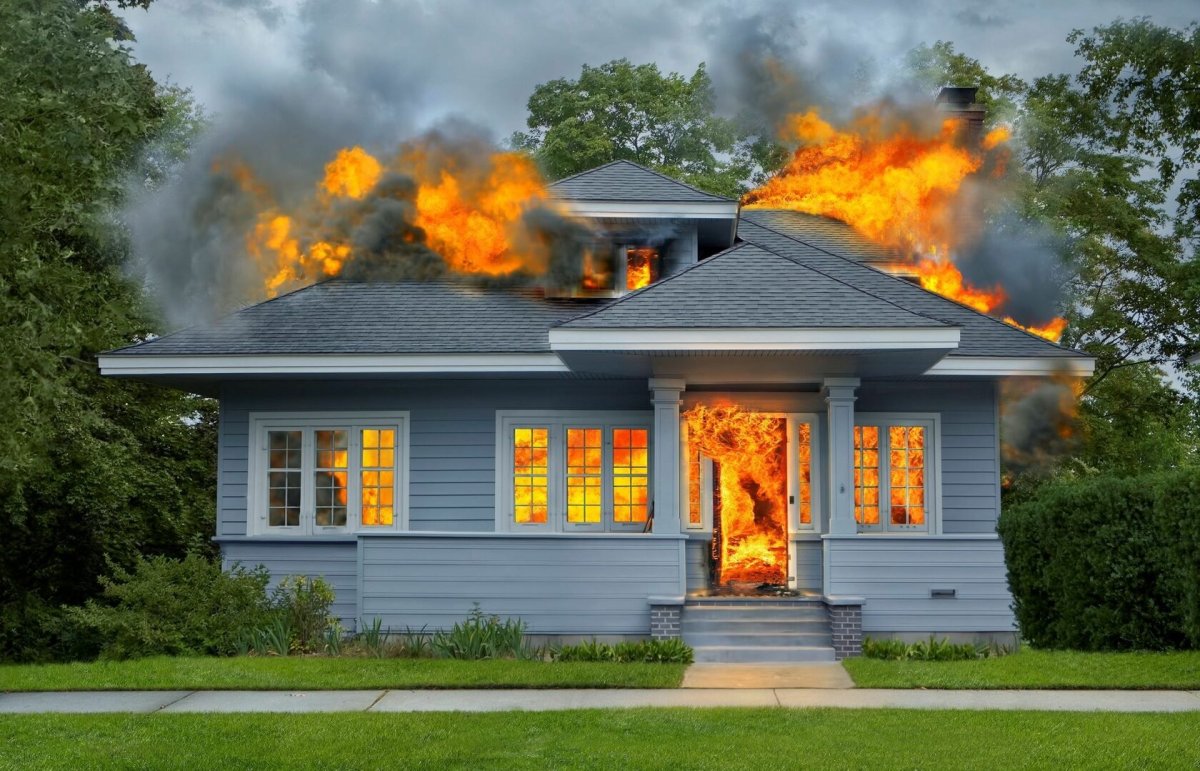 Горящий дом для детей