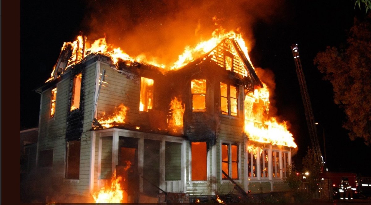 Сгорел коттедж