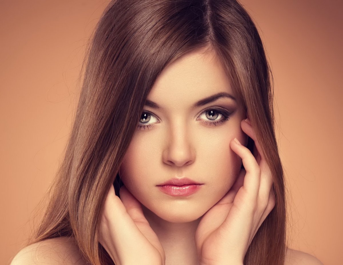 Красивые девушки с милым лицом