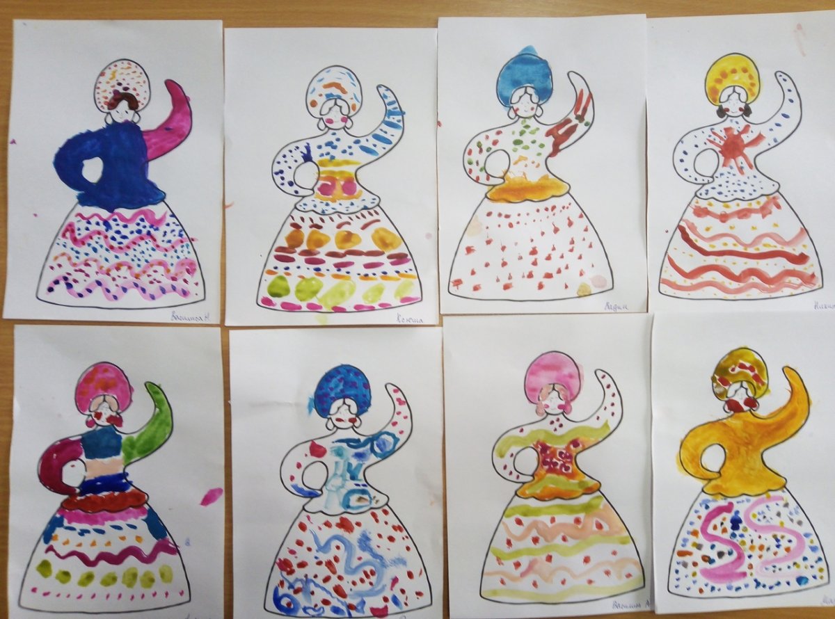 Дымковская игрушка Барыня из пластилина