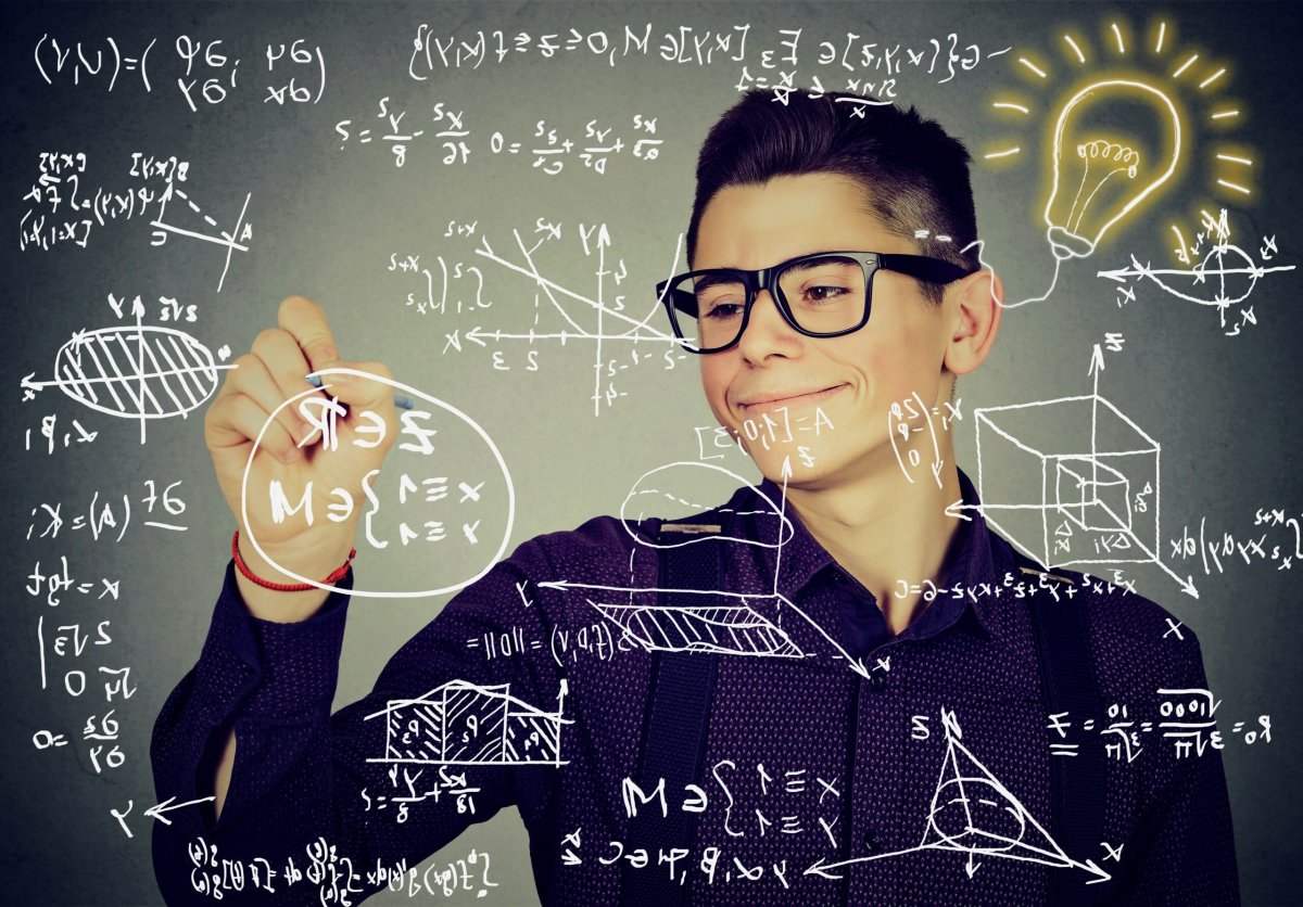 Лампочка идея умный мальчик